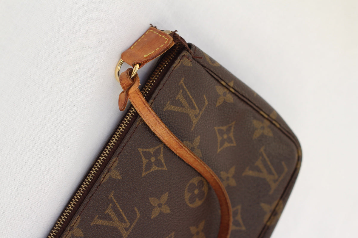 Louis Vuitton Pochette Accessoires
